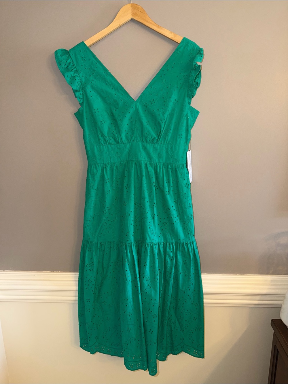 Maggy London Emerald Eyelet V-Neck Midi Dress